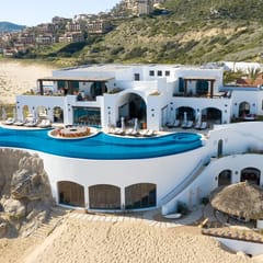 Grand Oceanfront Villa Spa & Full Staff