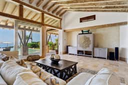 Casa Piedra Pedregal