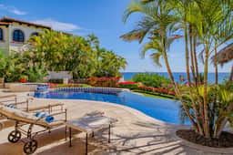 Private stay 5 bedrooms Ocean / Golf Course View