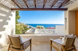 Panoramic Sea Breeze Villa in Pedregal