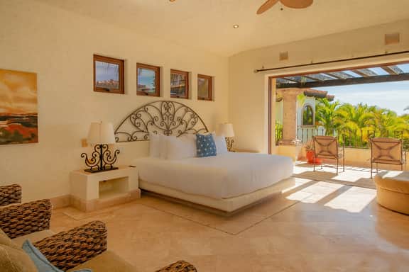 Private stay 5 bedrooms Ocean / Golf Course View